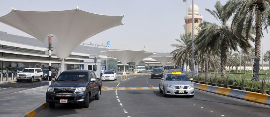 rent a car abu dhabi airport without deposit